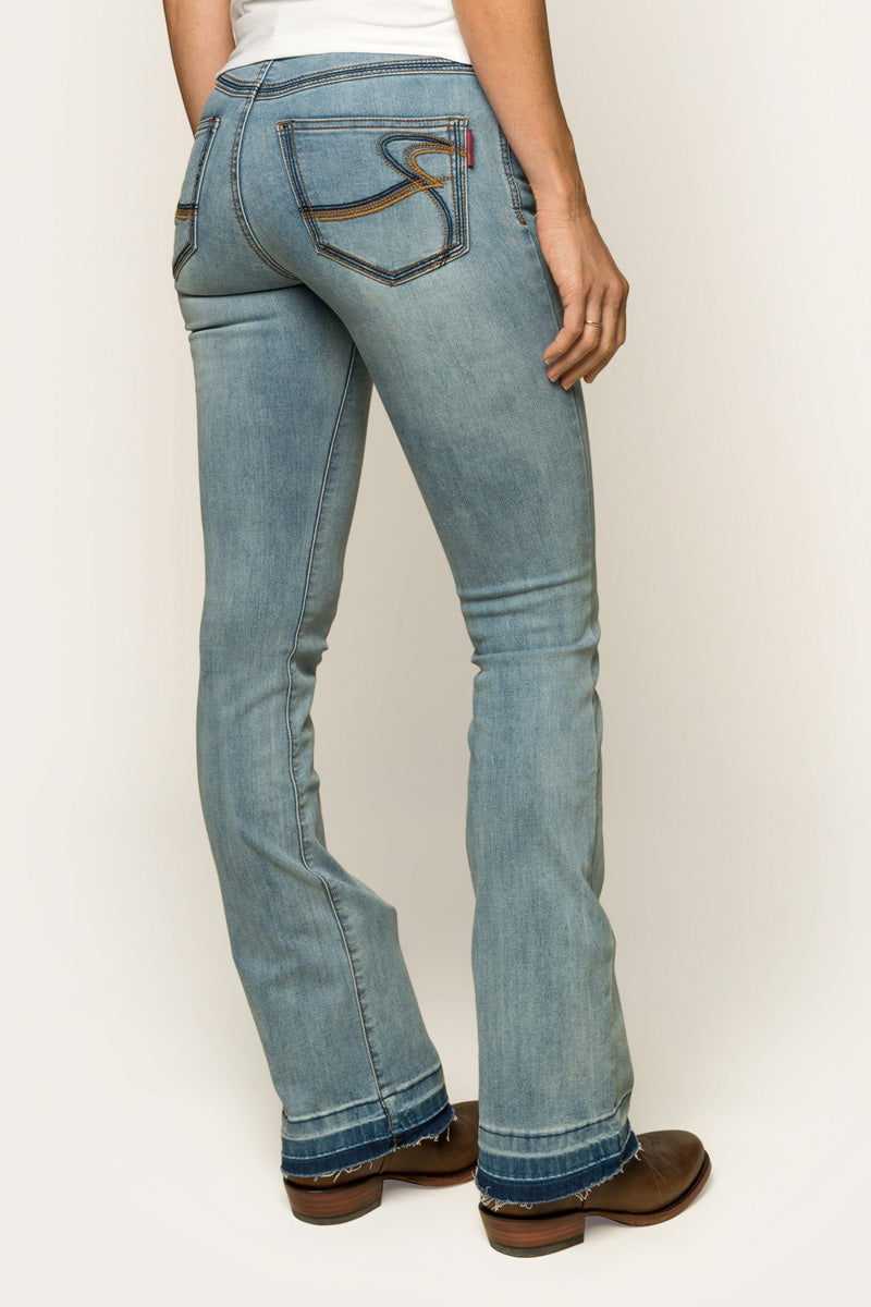 Billie Womens Mid Rise Bootleg Jean