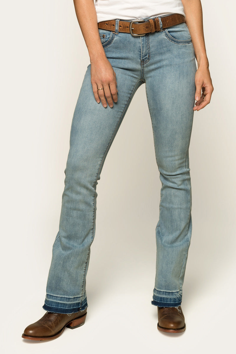 Billie Womens Mid Rise Bootleg Jean